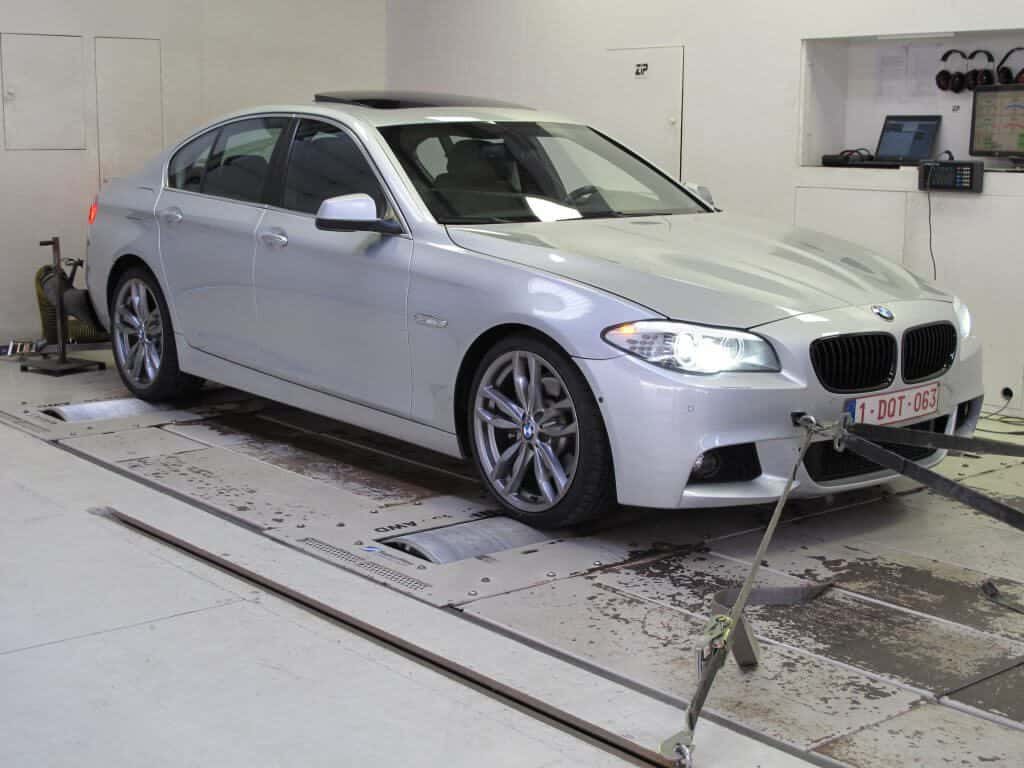 BMW 535i met N55-motor op de rollenbank
